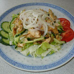 Bestellnr. S 3: Gemischter Salat mit Hähnchenfleisch