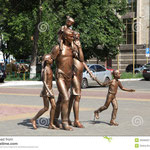 http://images.google.de/imgres?imgurl=http%3A%2F%2Fthumbs.dreamstime.com%2Fz%2Frepublik-russlands-mordwinien-saransk-stadt-veiw-skulptur-der-familie-35506097.jpg&amp;imgrefurl=http%3A%2F%2Fde.dreamstime.com%2Flizenzfreie-stockfotografie-republik-russlands