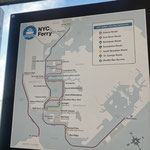 Subway oder die Fähre bringt uns nach Manhatten / both subway and ferry take us to Manhatten