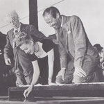 1946 8th July -leaving her foot- and handprints at Grauman´s Chinese Theatre, with Sid Grauman and Rex Harrison