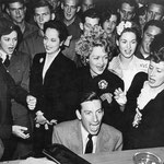 ca.1942 with Merle Oberon, Constance Bennett and Hoagy Carmichael entertaining soldiers