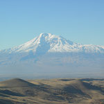  und der biblische Berg Ararat