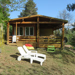 La terrasse de l'autre côté du gîte.