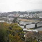 人吉城址から見る球磨川。この風景を見ながら弁当をたべる