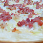 Flammkuchen Speck Zwiebeln