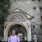 puerta de Samokov, acceso oriental al Monasterio de Rila