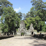 Templo de Preah Khan -acceso desde puente de nagas