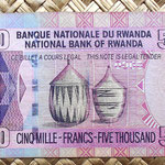 Rwanda 5000 amafranga 2004 reverso