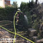 Die Hecke wird abgelöscht