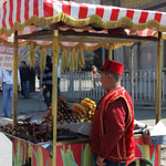 ganz traditionell :-) für Touristen