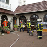 Belüftung wird vorbereitet © Freiwillige Feuerwehr Cuxhaven-Duhnen
