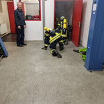 Nach der Türöffnung geht es in die "Strecke" © Freiwillige Feuerwehr Cuxhaven-Duhnen