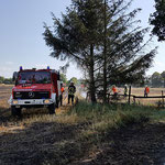 Die angrenzenden Bäume bekamen auch ihre Dusche © Freiwillige Feuerwehr Cuxhaven-Duhnen