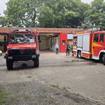 Nach dem Einsatz: Reinigen der Fahrzeuge © FF-Duhnen –Stickenbüttel