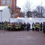 Abordnung der FF´n der Stadt Cuxhaven an der Schulstraße © Freiwillige Feuerwehr Cuxhaven-Duhnen