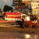 Im Hintergrund die Rettungsstation Duhnen © Freiwillige Feuerwehr Cuxhaven-Duhnen