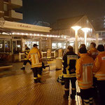 Antreten der beiden Wehren am Dorfbrunnen © Freiwillige Feuerwehr Cuxhaven-Duhnen