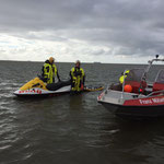 Franz Mützelfeld und Jetski der DLRG Zwangspause © Freiwillige Feuerwehr Cuxhaven-Duhnen