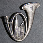 insigne 1° bca arthus bertrand paris déposé .prix 45 euros 