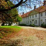 1708 wurden die neuen Propsteigebäude fertiggestellt, die heute im Besitz der gräflichen Familie von Kanitz sind und vom Kreis Unna als Museum mitgenutzt werden. 
