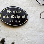 Petzenhausen - "Die ganz alt Schual" - Hausschild