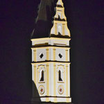 Pfarrkirche St. Peter und Paul - Der Kirchturm bei Nacht