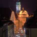 Hofkirche und Hofburg mit dem Rathausturm