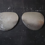 „critics“, 2x60x48cm, Stahlblech geschliffen, 2005