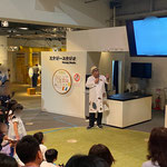 大人気！夏休みイベント「サイエンスショー」（ガスの科学館がすてなーに）