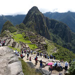 Machu Picchu ohne Nebel dafuer mit Touri-Scharen