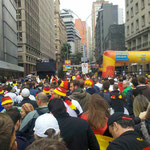 Die deutschen Fans ziehen durch die Straßen von Porto Alegre