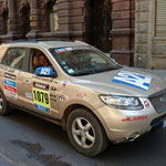 ein Auto von der Rallye Paris-Dakar