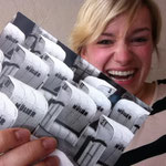 (by Suz) You are so crazy, yoyu guys! It's a handmade postcard! Thank you!