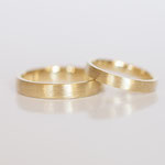 Eheringe 14 kt Gelbgold längsdiamantiert