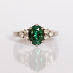 Verlobungsring 14 kt Weissgold mit Turmalin und Brillanten