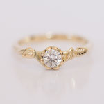 Verlobungsring 14 kt Gelbgold mit Diamant und Blättern
