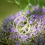 Eheringe 14 kt Weissgold mit leichter Welle  Fotos Barbara und Wenz & Hermann Henzl