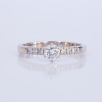 Verlobungsring 14 kt Weissgold mit Diamanten