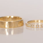 Eheringe 14 kt Gelbgold gehämmert und mit Brillanten