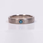 Eheringe 14 kt Weissgold längs diamantiert mit Diamant