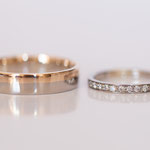 Eheringe 14 kt Weiss-, und Rotgold mit Diamanten