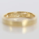 Eheringe 14 kt Gelbgold mit gravierten Fingerabdruck 