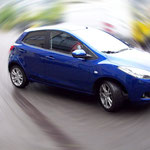 Mazda 2 mit Charcoal 13