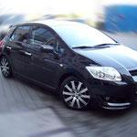 Toyota Auris mit Dark Side CH6