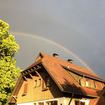 Regenbogen über dem Therapiehof Brachfeld