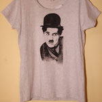 Charlie Chaplin -t-shirt personalizzata dipinta a mano 19,90 € + spedizione di 8,90 €  oppure Stampa 19,90€ spedizione gratis 