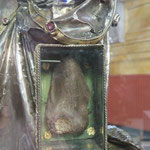Statuette reliquaire de St Christophe, détail : la relique. Ph JH