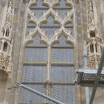 Cathédrale de MOULINS (03) Monument Historique - Restauration complète de la baie du portail Nord, bavettes en plomb et grilles de protection laiton