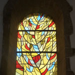 Eglise de SAINT AGNAN Restauration complète de la rosace - Restauration partielle de 6 baies losanges de la nef et repiquages sur deux baies du coeur - bavettes en plomb et grilles de protection acier