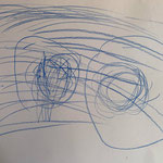 3歳「おにぎり」“お弁当の歌“を歌いながら、おにぎりを描いた絵。斜線がたくさんあって、まるでお料理をしているようでした。（母）